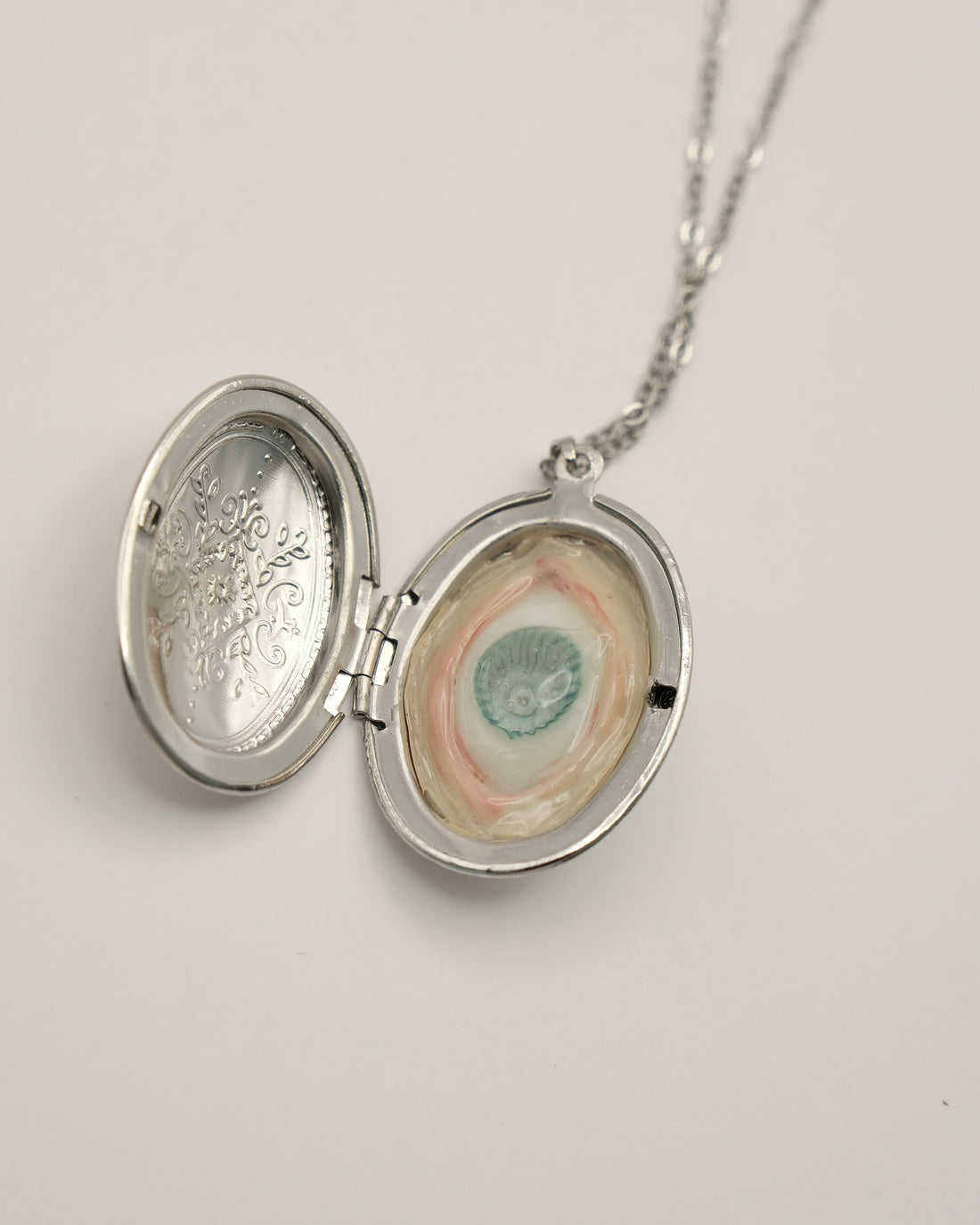 Carriable Lover Necklace- Blue Eye
