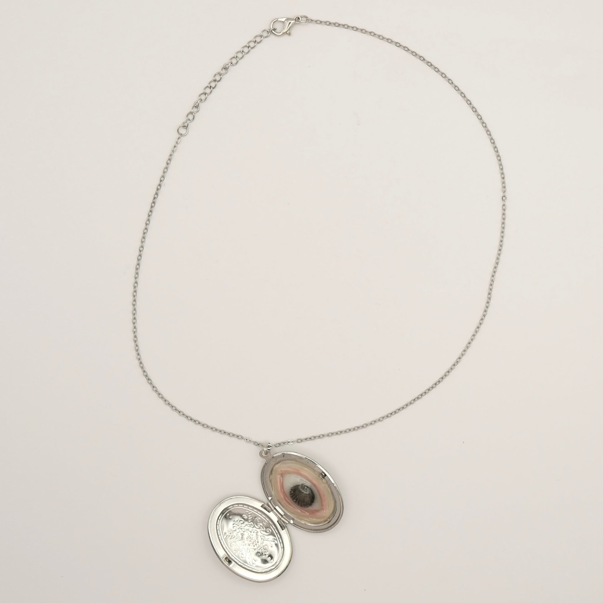 Carriable Lover Necklace- Black Eye